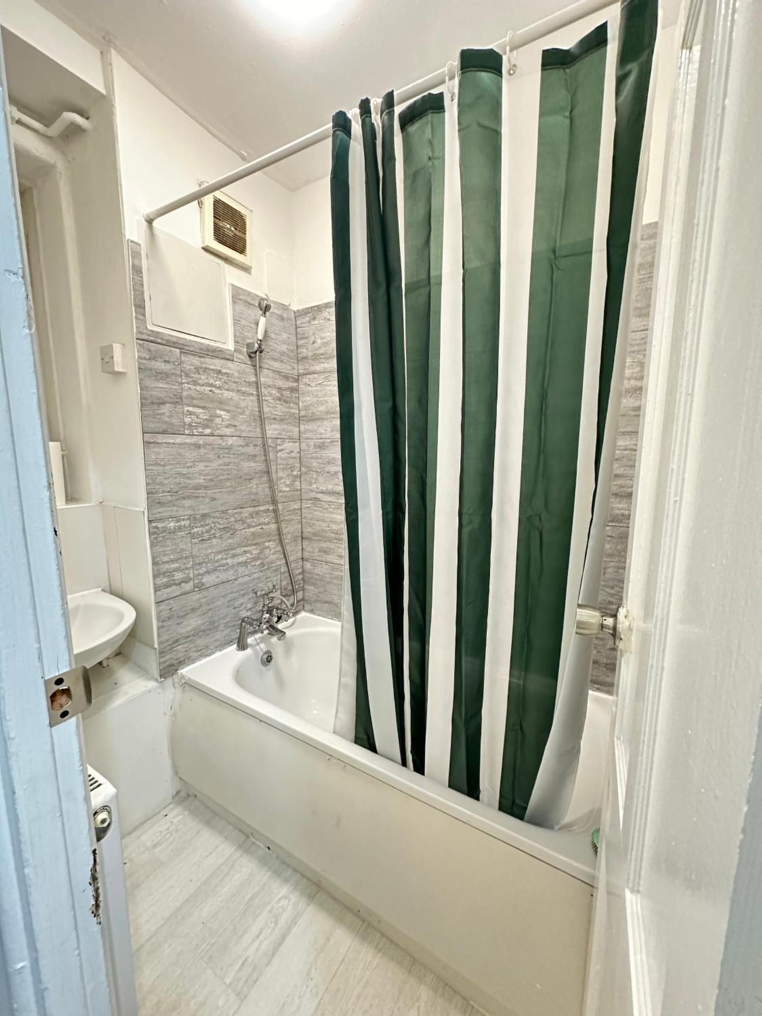 Flat In Aldgate East, Appartamento *