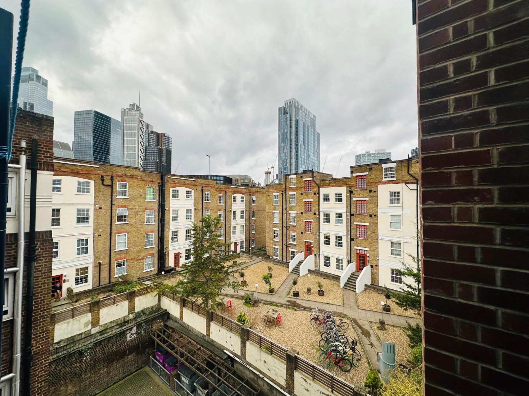 Flat In Aldgate East, Appartamento